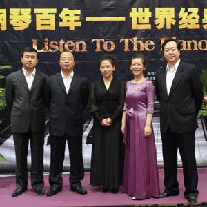 用力⋯别停⋯受不了
